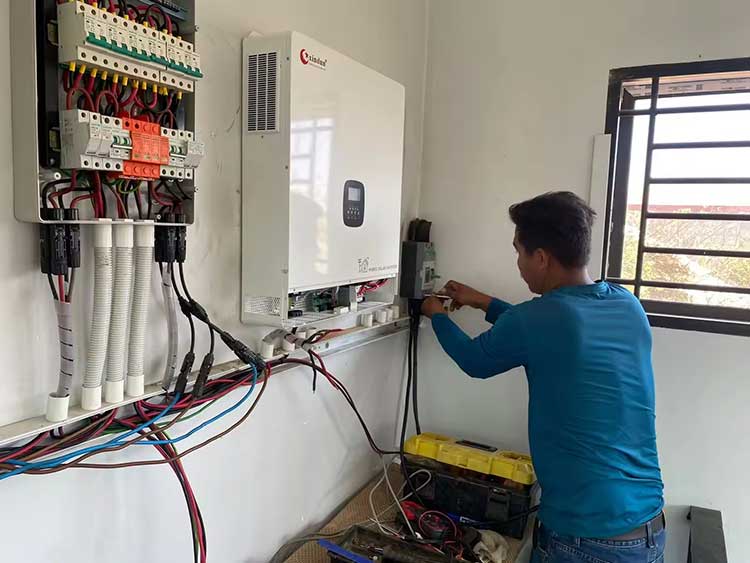 12.3kw solar hybrid inverter in Iraq